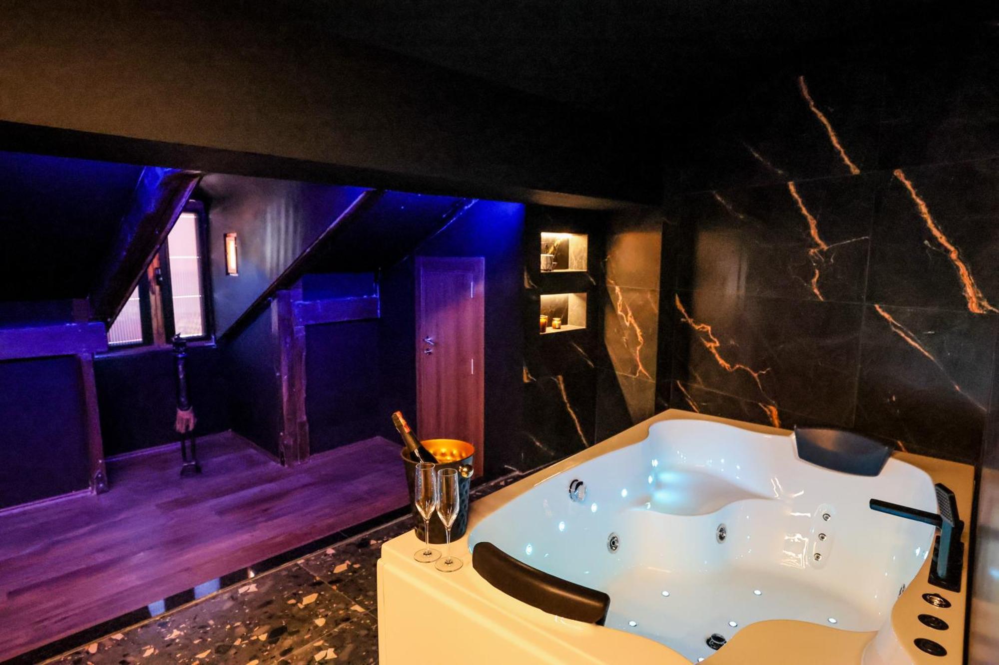 Unique Luxury Hotel Shkodër